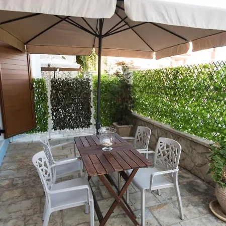 Joanna Lefkáda